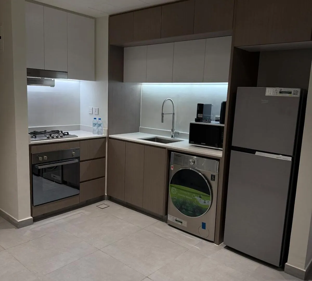 Apartment Sahab - Hermes Leather Home Sharjah