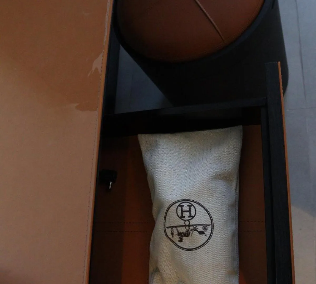 Sahab - Hermes Leather Home Sharjah