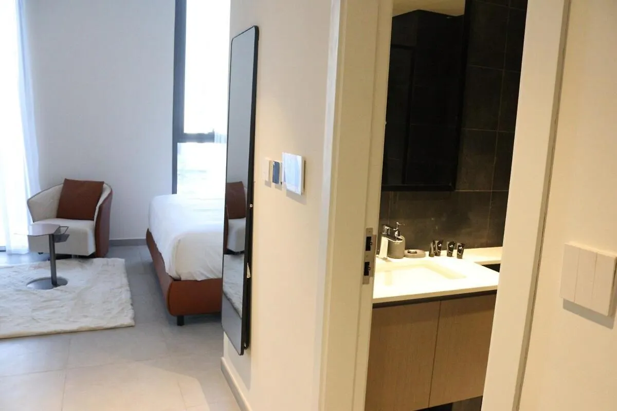 Apartment Sahab - Hermes Leather Home Sharjah United Arab Emirates