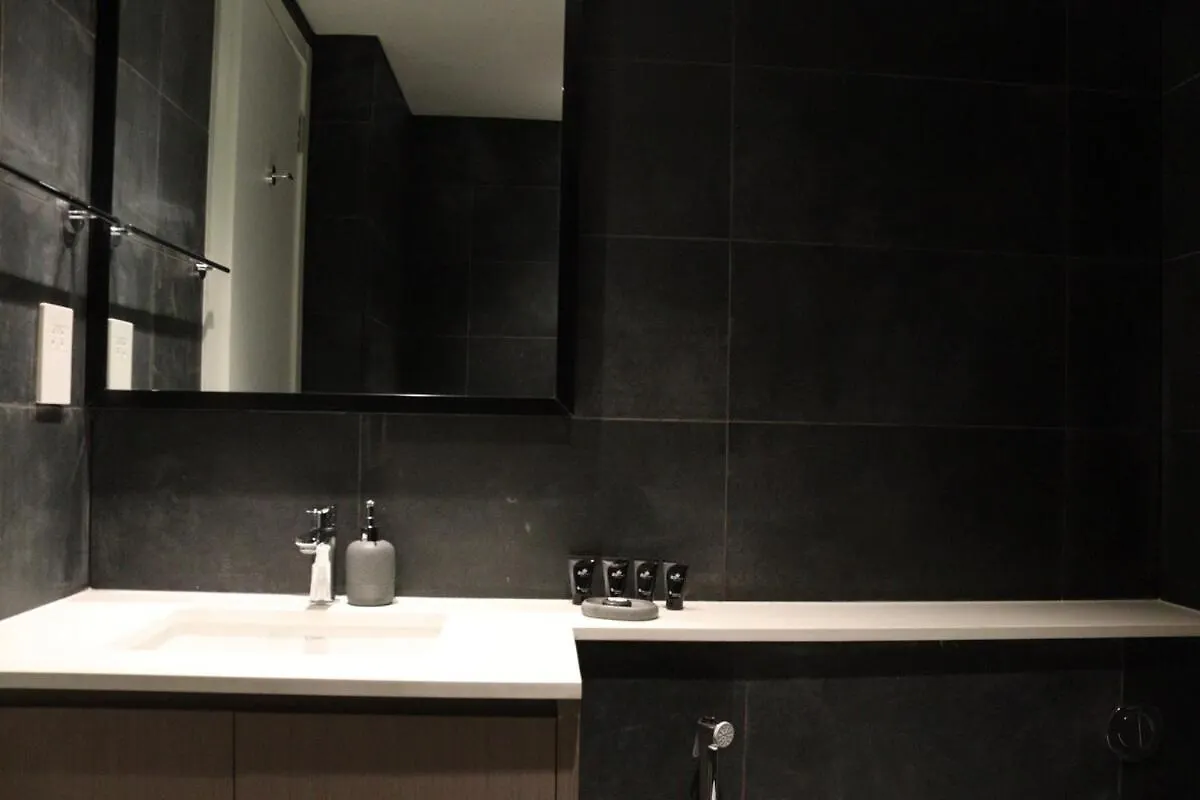 Apartment Sahab - Hermes Leather Home Sharjah