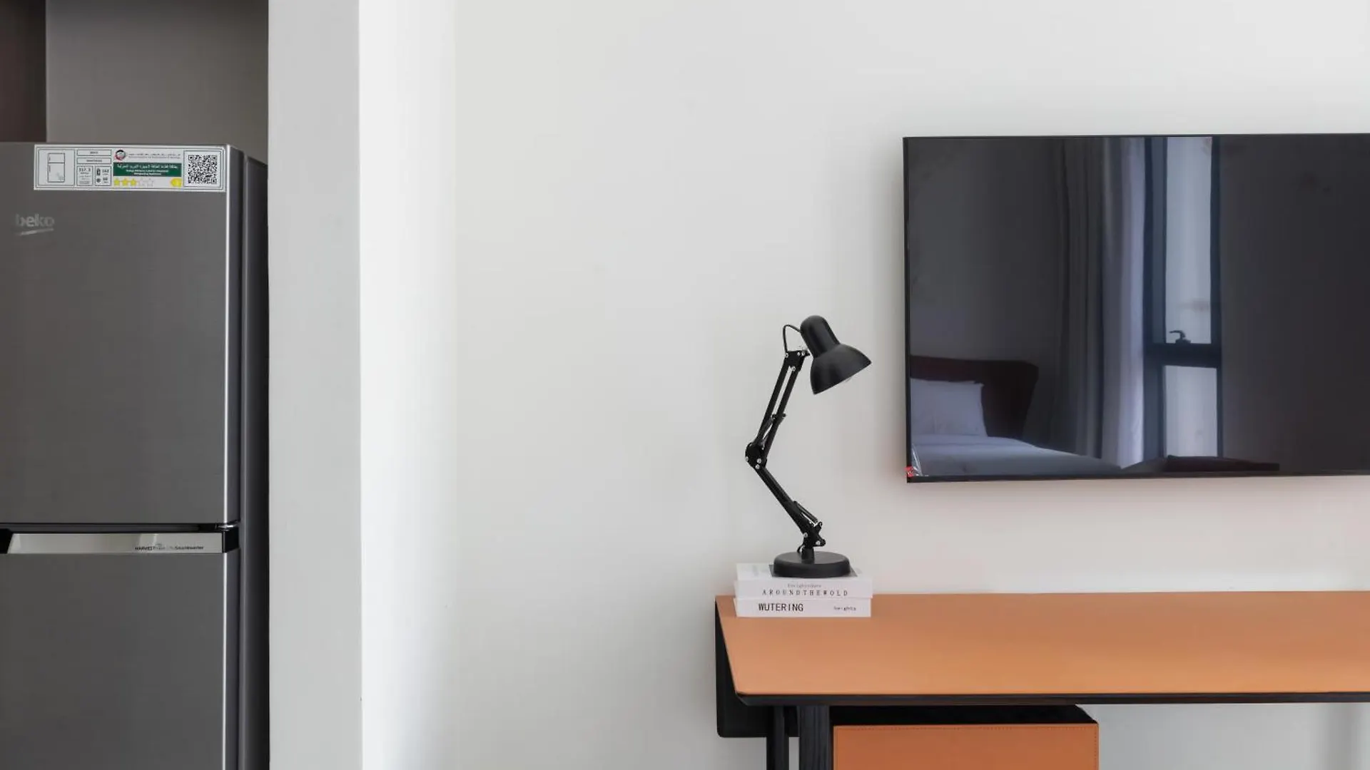 Sahab - Hermes Leather Home Sharjah Apartment