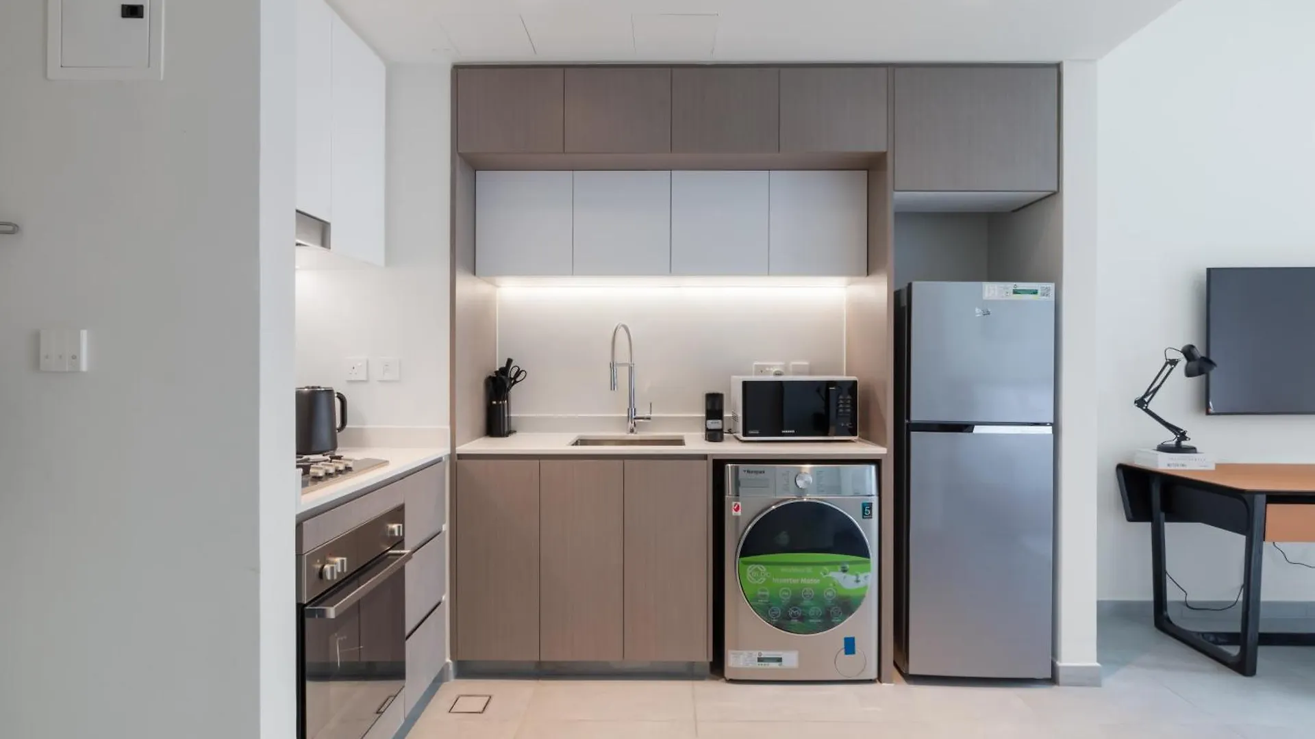 Apartment Sahab - Hermes Leather Home Sharjah